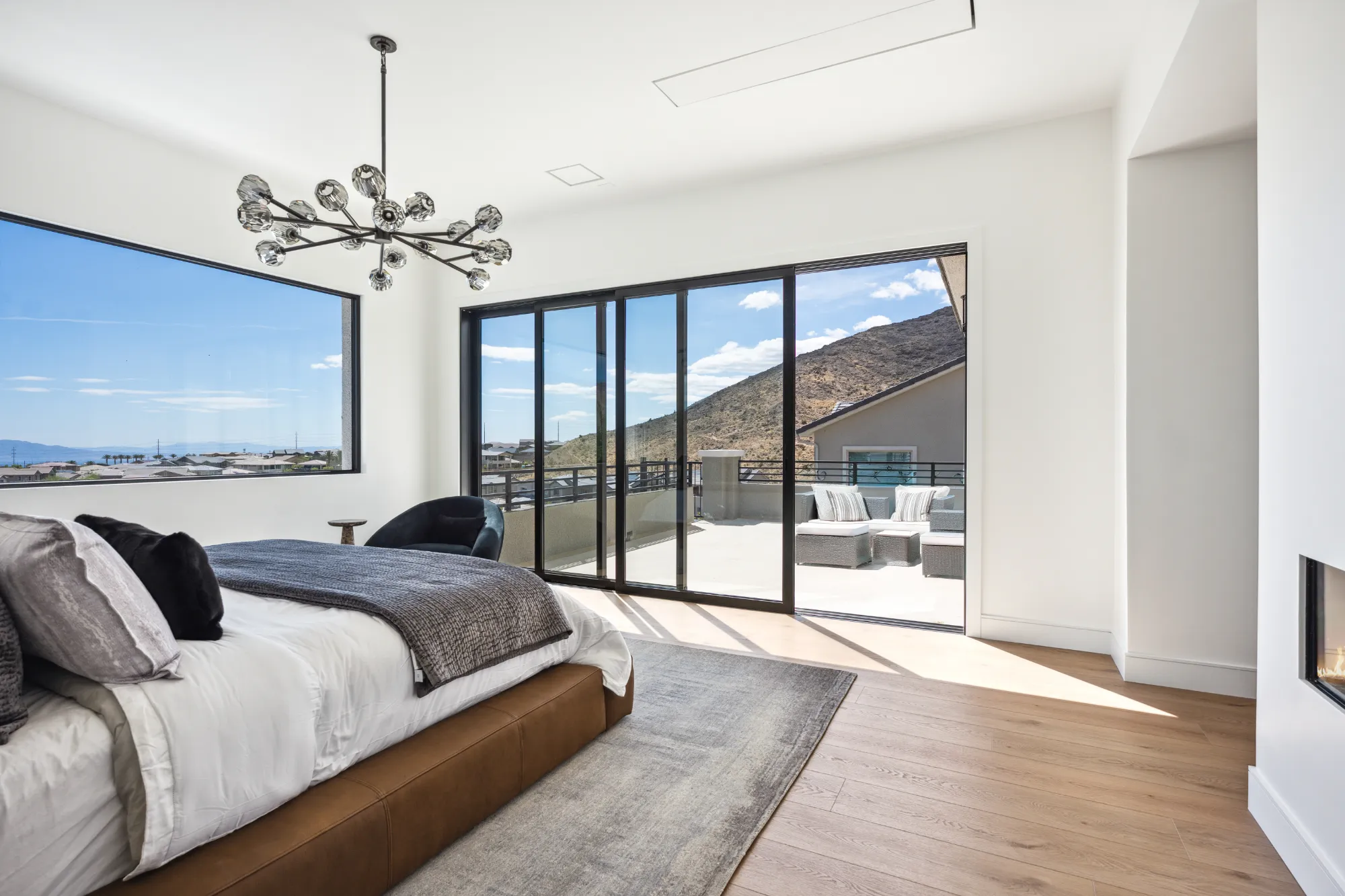 Obsidian_slinging-door-fixed-window-door