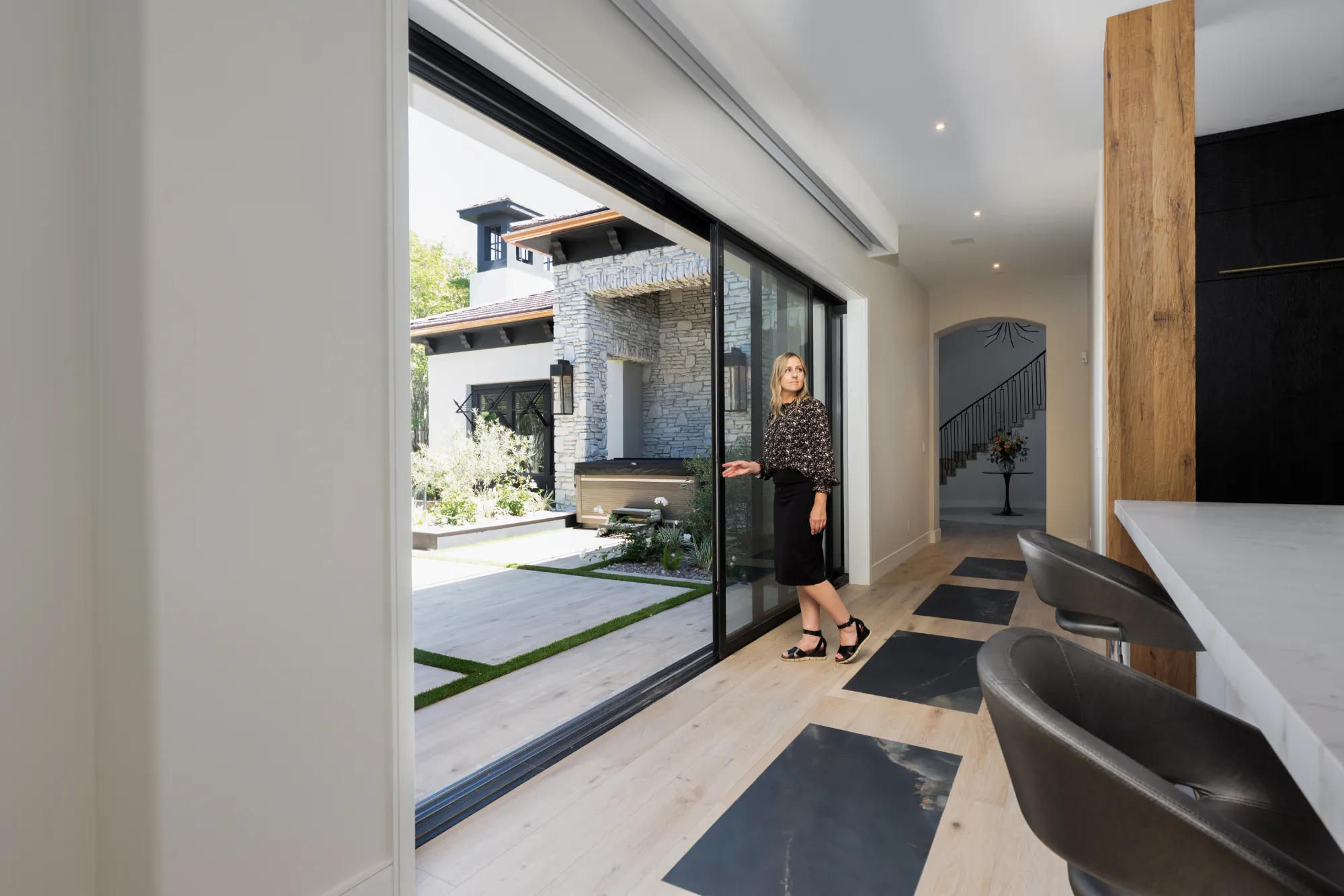 Willowstone_sliding-door