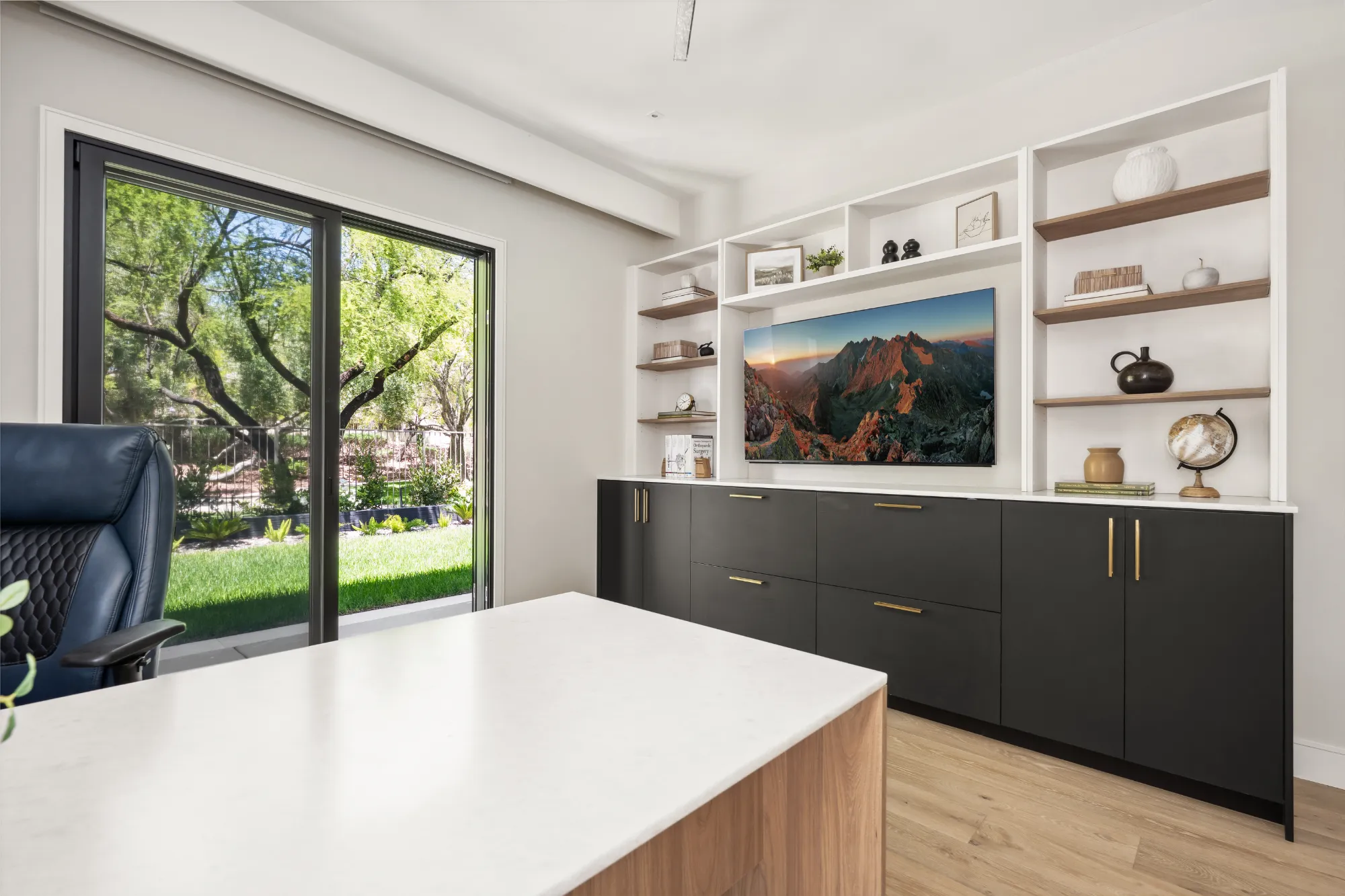 Willowstone_sliding-door